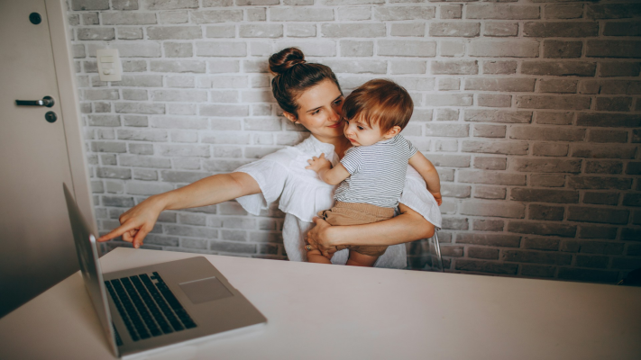 Reviews of Parenting and Childcare Websites