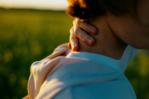 Femoral Neck Stress Fracture: Causes, Symptoms and Recovery